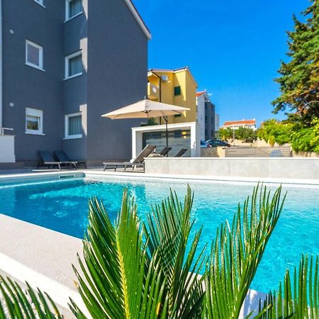 Summer Breeze Pool Apartments Novalja Exterior foto
