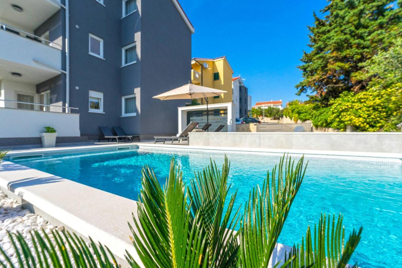 Summer Breeze Pool Apartments Novalja Exterior foto