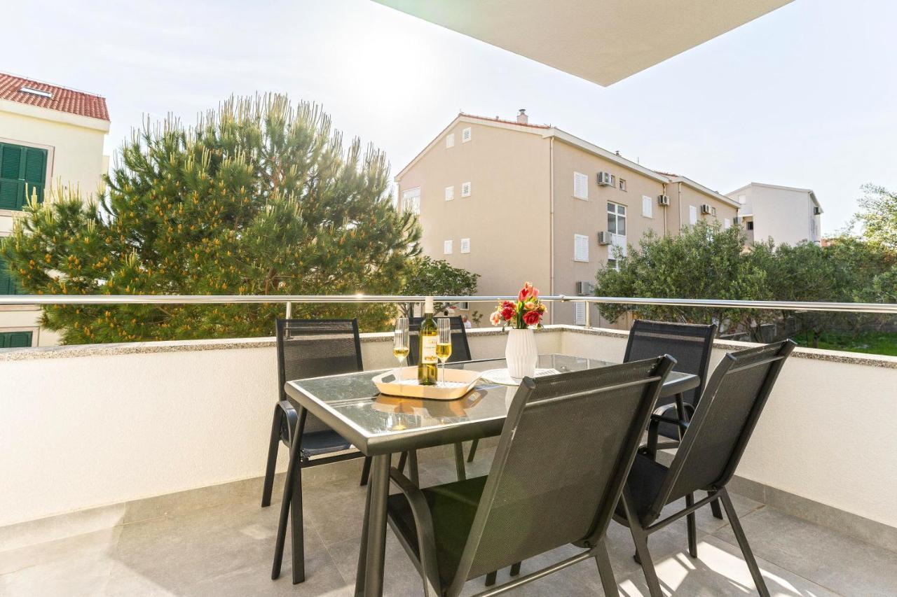 Summer Breeze Pool Apartments Novalja Exterior foto