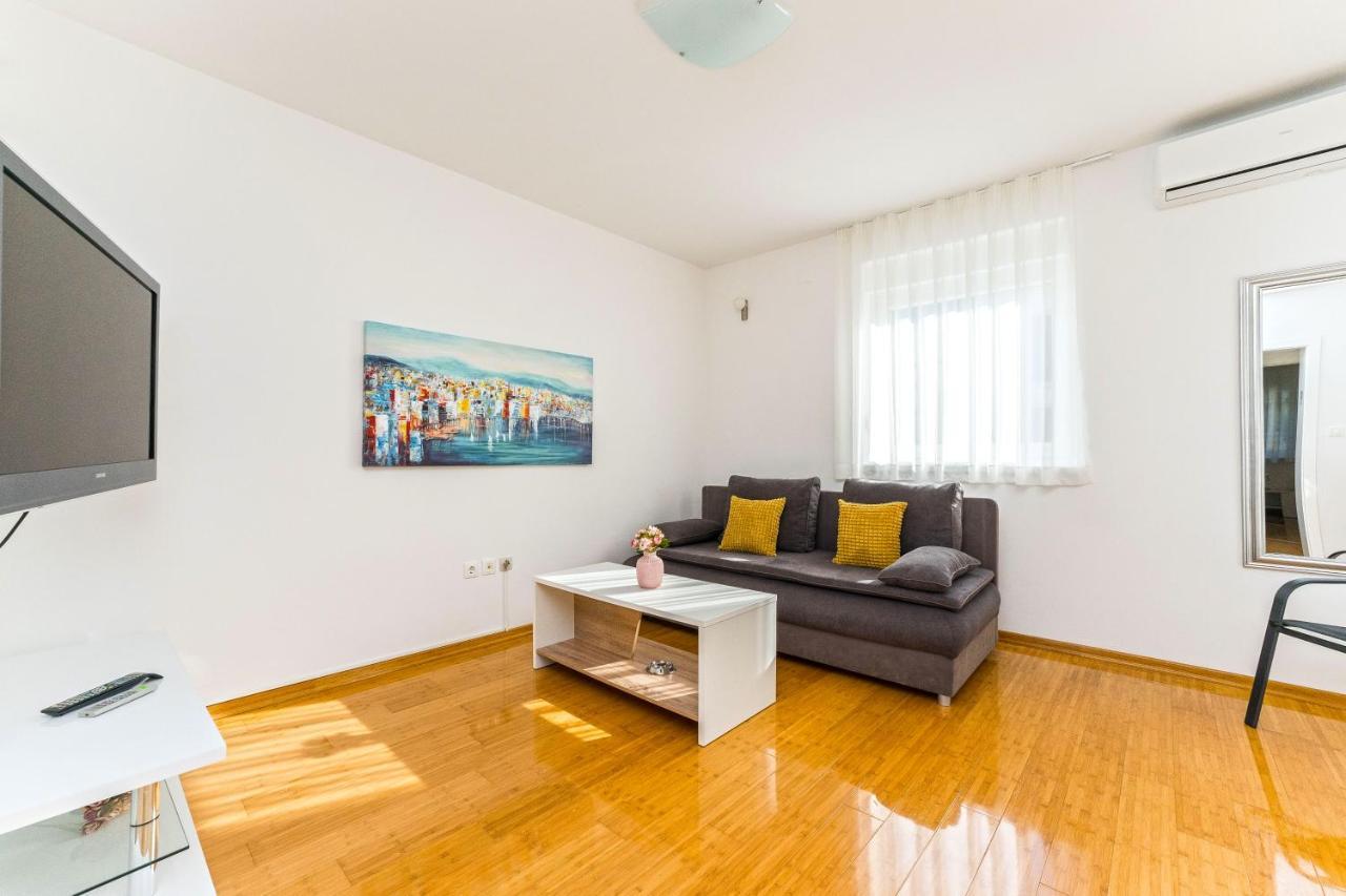 Summer Breeze Pool Apartments Novalja Exterior foto