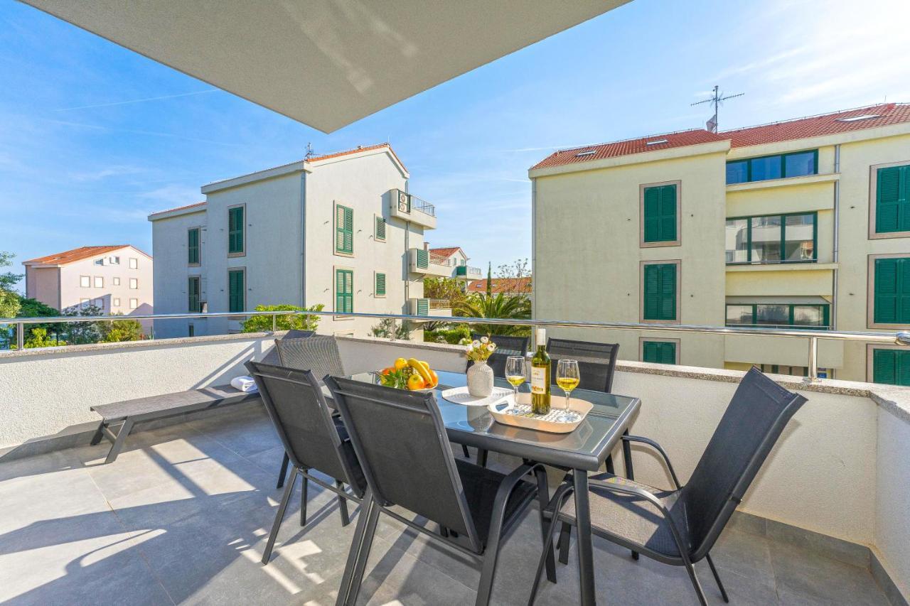 Summer Breeze Pool Apartments Novalja Exterior foto